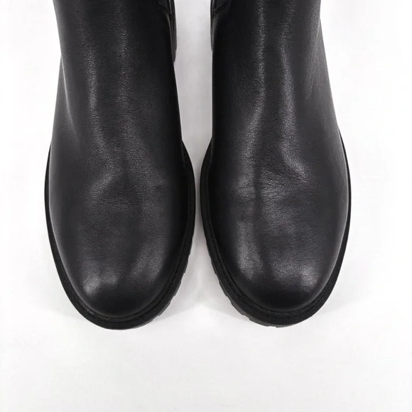BANANA REPUBLIC | Lugg Sole Leather Chelsea Boots in Black | Sz 8.5 - Picture 6 of 14